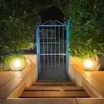 Roccos Vivienda *