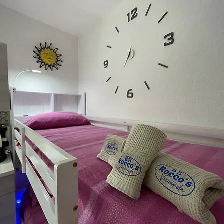 Roccos Vivienda 度假居 *